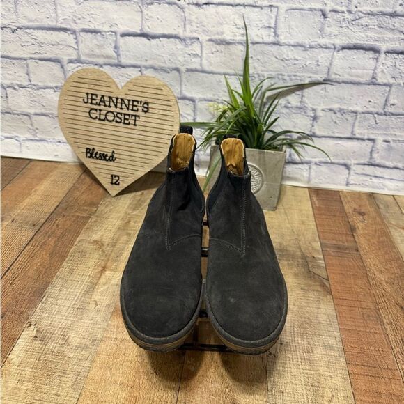 Vince - Bonham Suede Water Repellent Chelsea Boots - Graphite - Picture 5 of 11